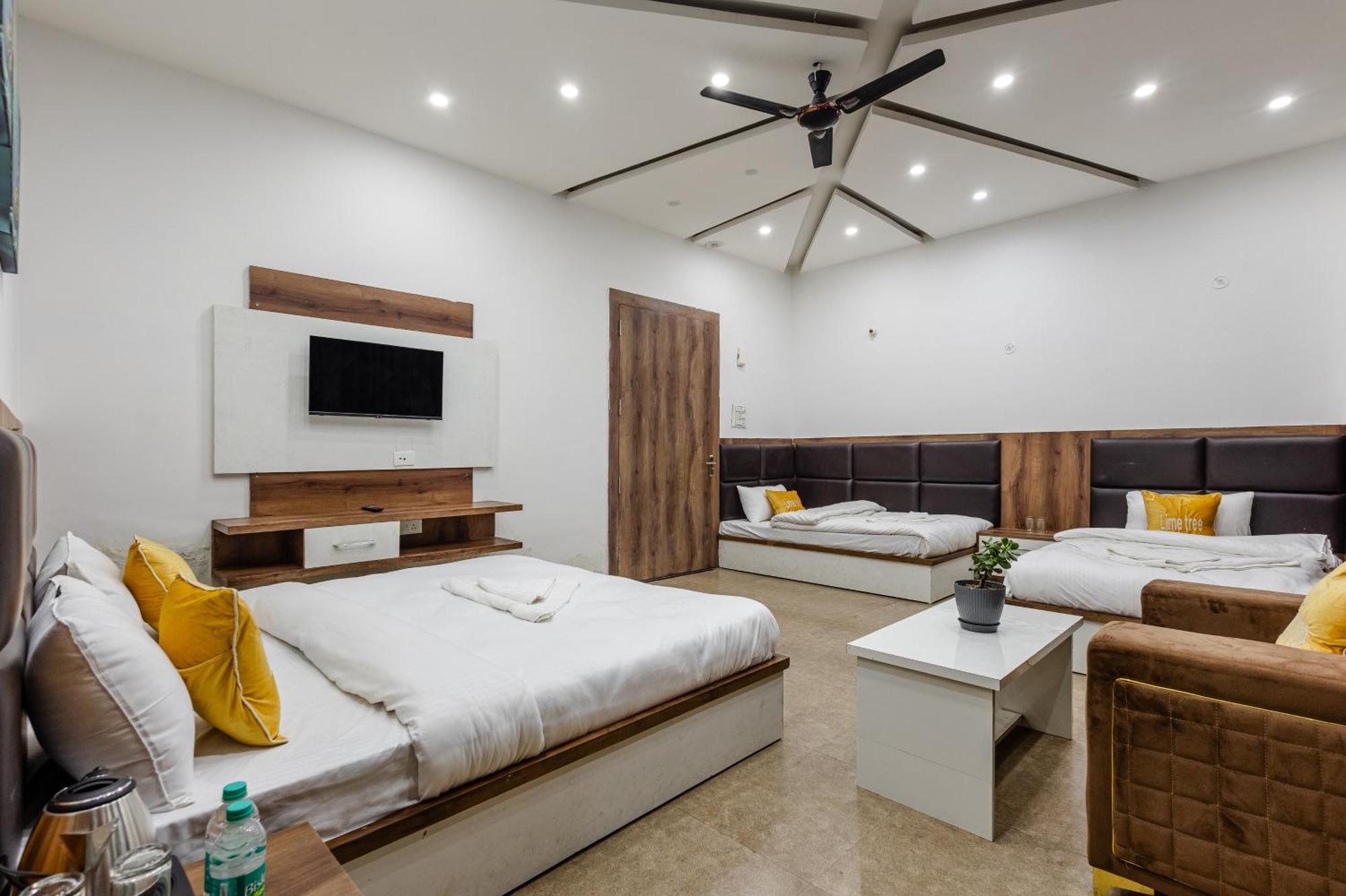 Lime Tree Hotel And Banquet Vrindavan Ngoại thất bức ảnh