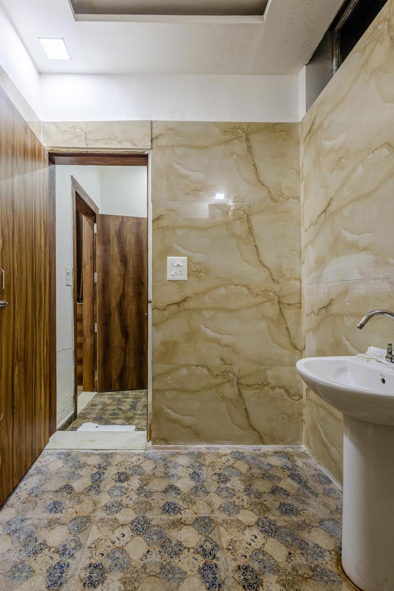 Lime Tree Hotel And Banquet Vrindavan Ngoại thất bức ảnh