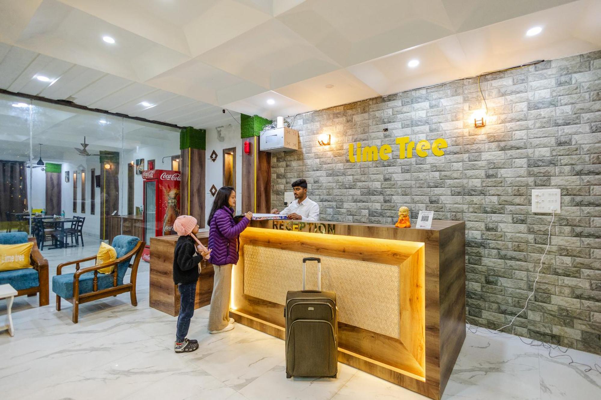 Lime Tree Hotel And Banquet Vrindavan Ngoại thất bức ảnh