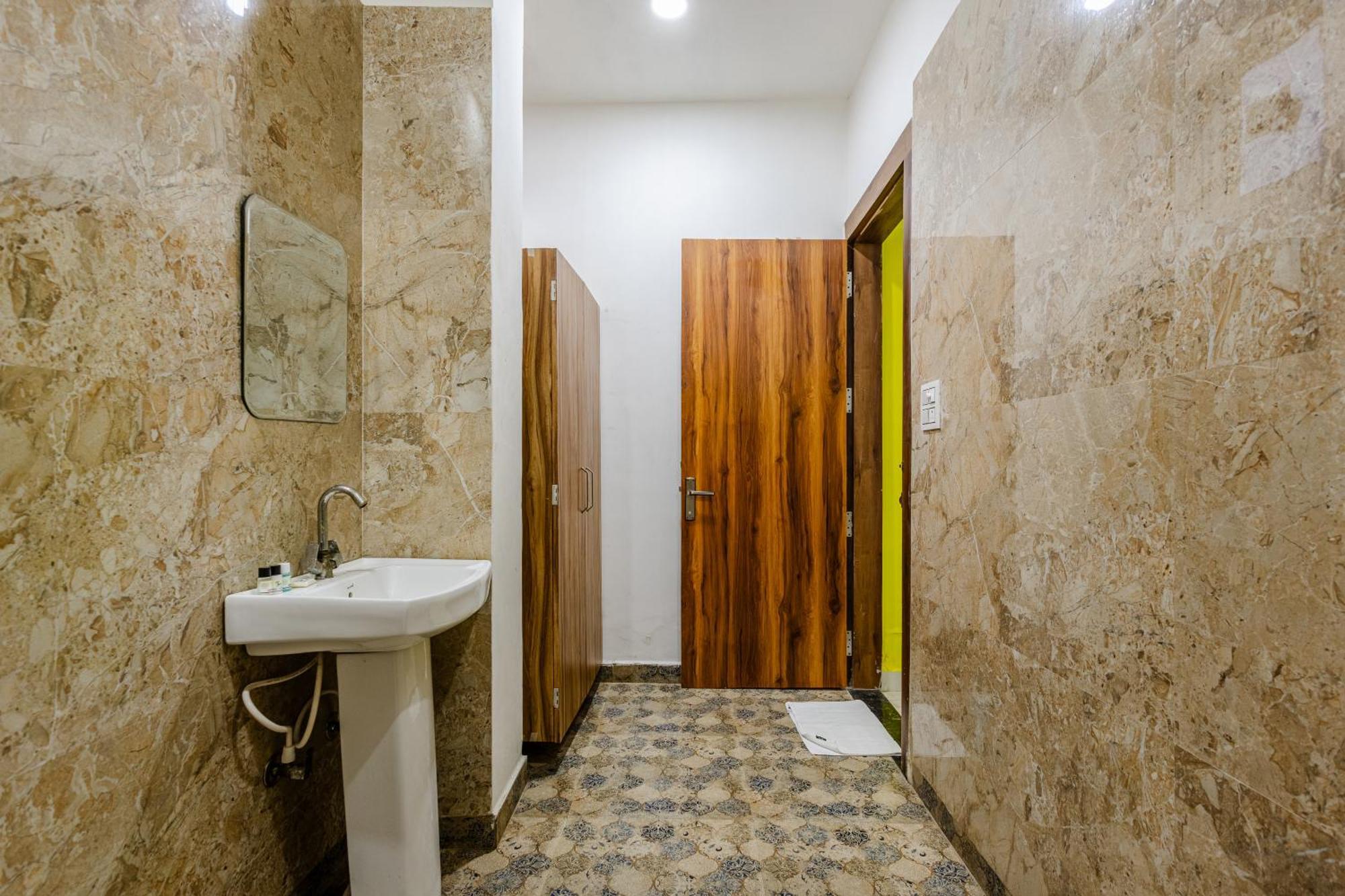 Lime Tree Hotel And Banquet Vrindavan Ngoại thất bức ảnh