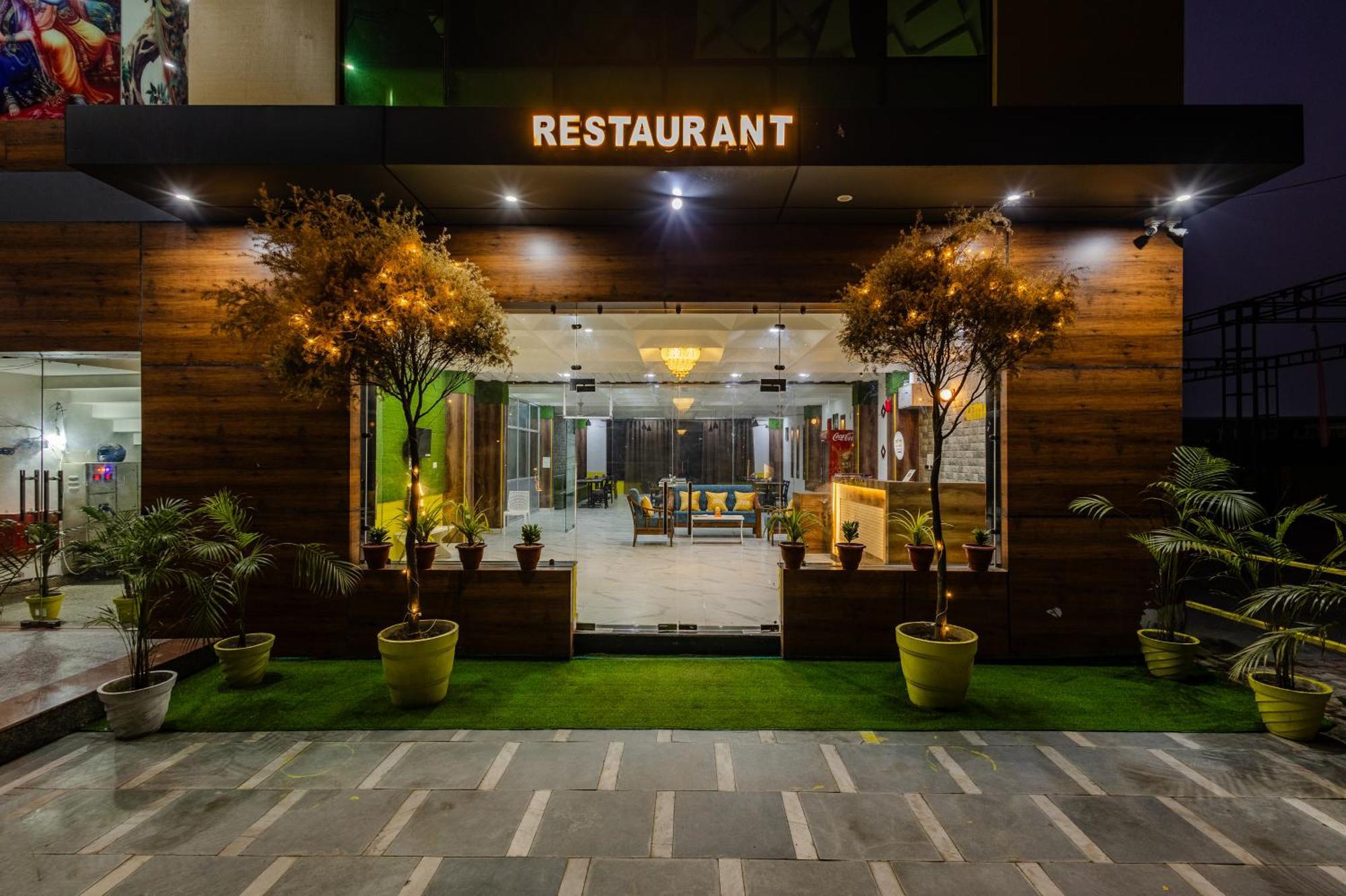 Lime Tree Hotel And Banquet Vrindavan Ngoại thất bức ảnh