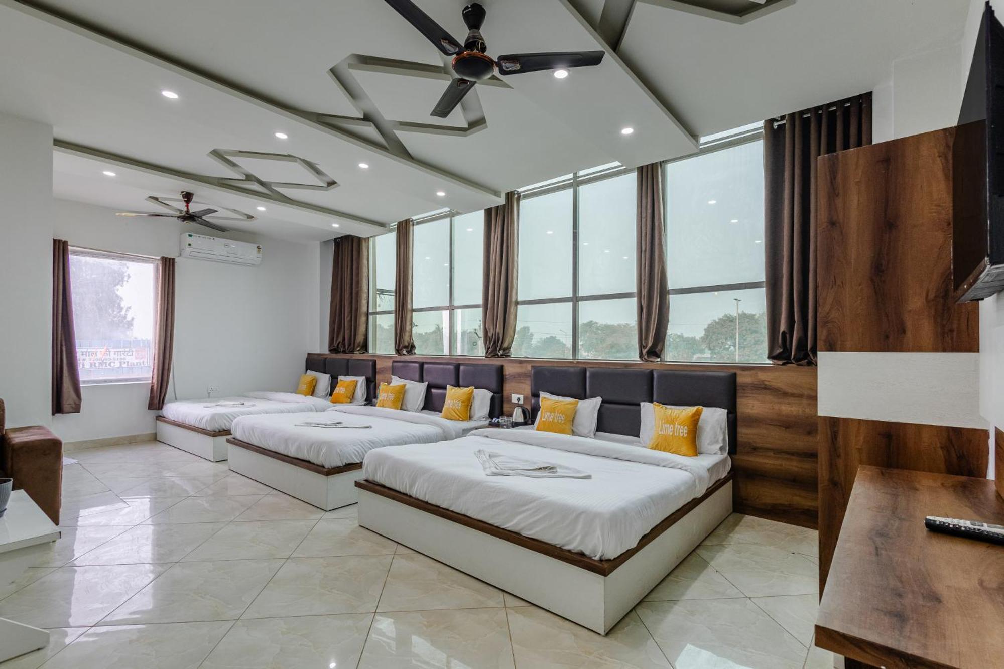 Lime Tree Hotel And Banquet Vrindavan Ngoại thất bức ảnh