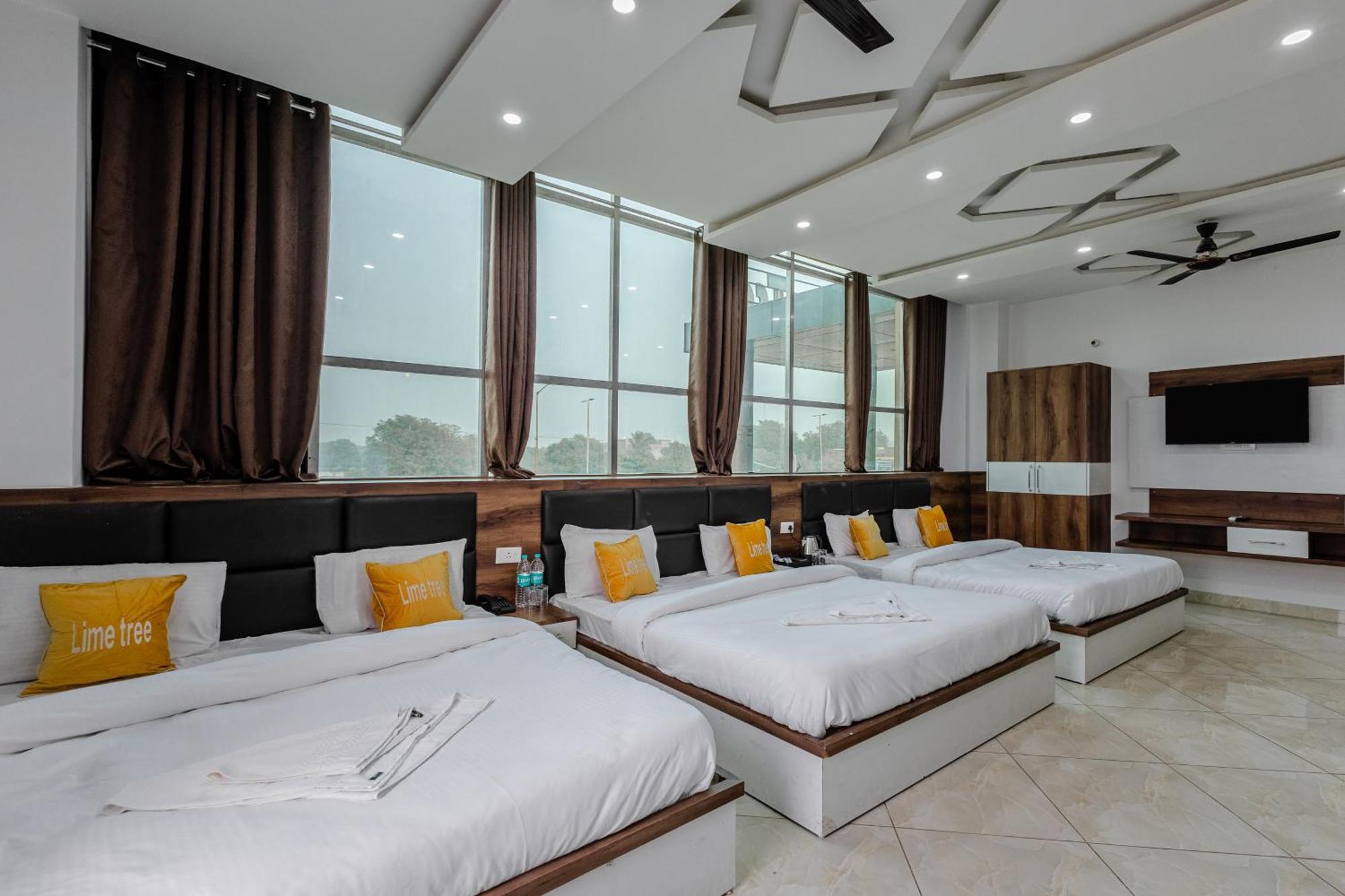 Lime Tree Hotel And Banquet Vrindavan Ngoại thất bức ảnh
